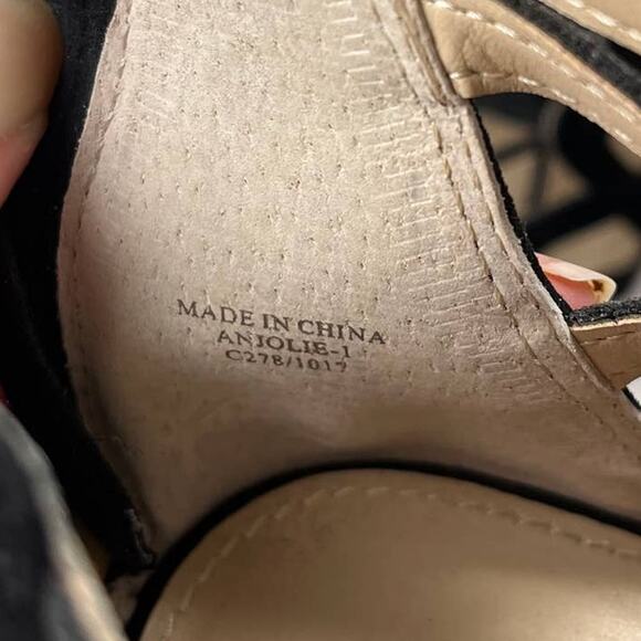 ADRIENNE VITTADINI Anjolie-1 Suede Strappy Web Heel Womens 8.5 Witchy Black - Picture 12 of 15